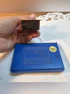 VTG Concorde Rubber Stamp Inking Pad, Letterpress Printing Block “Middle Finger”
